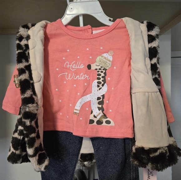 Cheetah Baby Outfit - Picture 2 of 3